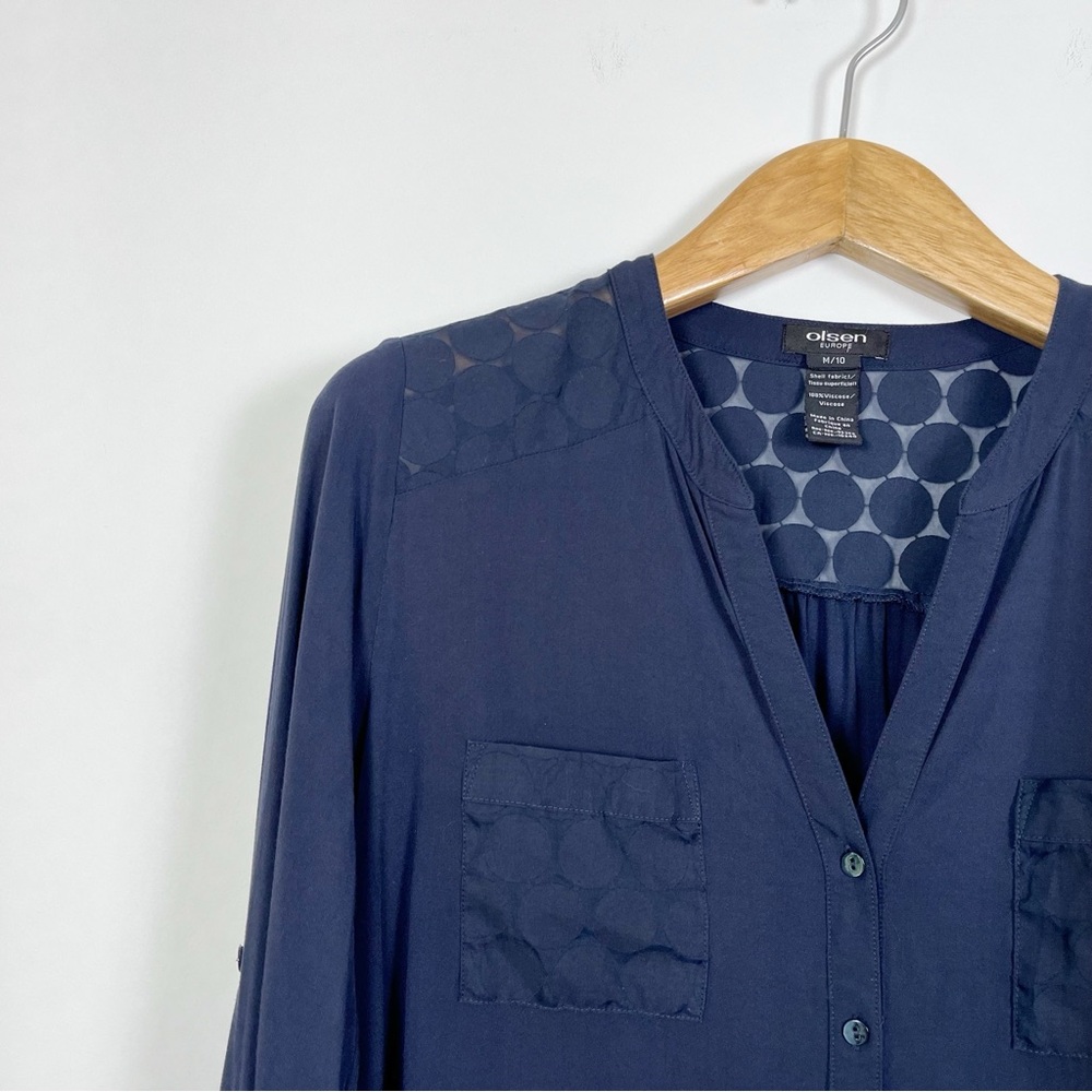 Olsen Europe Navy Blue V-Neck Band Collar Button Shirt Blouse Size‎ Medium